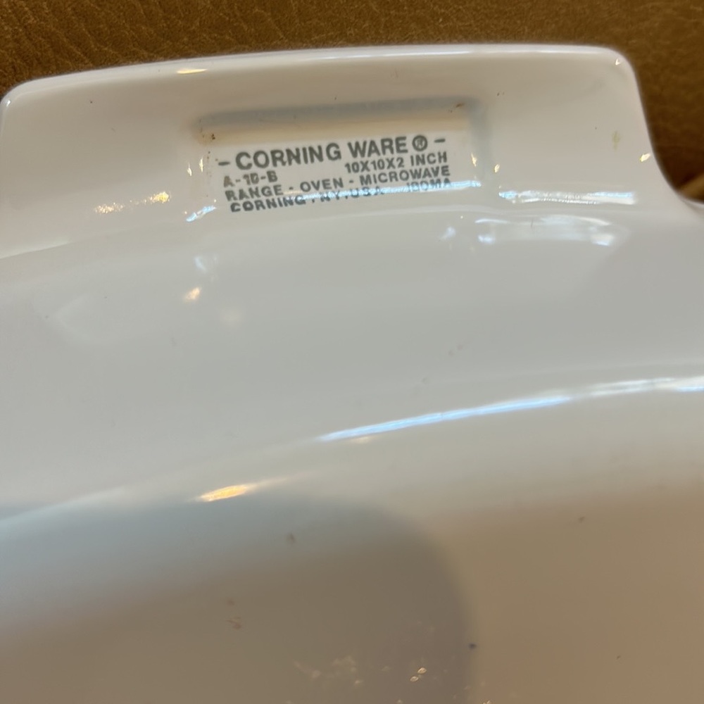 Corning’s Le Romarin casserole dish - Picture 5 of 8